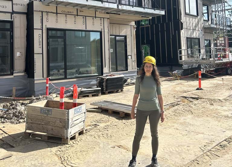Mød Nadia: ”Hos Scandi Byg har jeg haft mulighed for at komme rundt om alle facetterne i byggeriet”